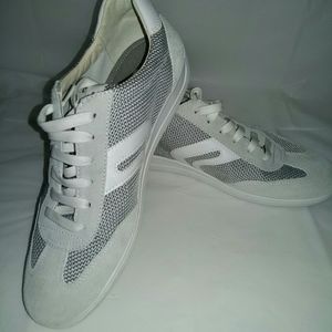 Geox sneaker women's  size 10 US  7 UK